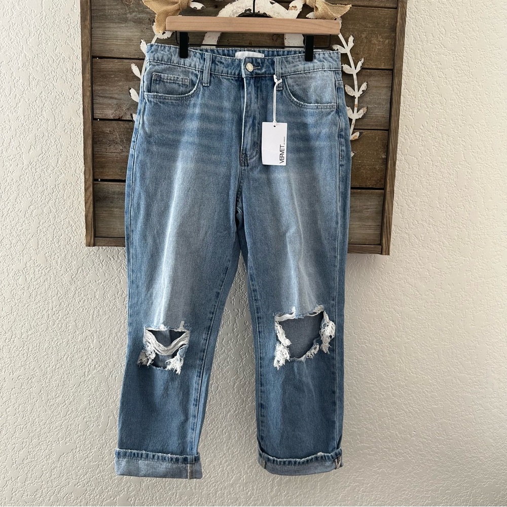 Vervet Distressed Blue Jeans Style V2687 Ladies size 29 NWT